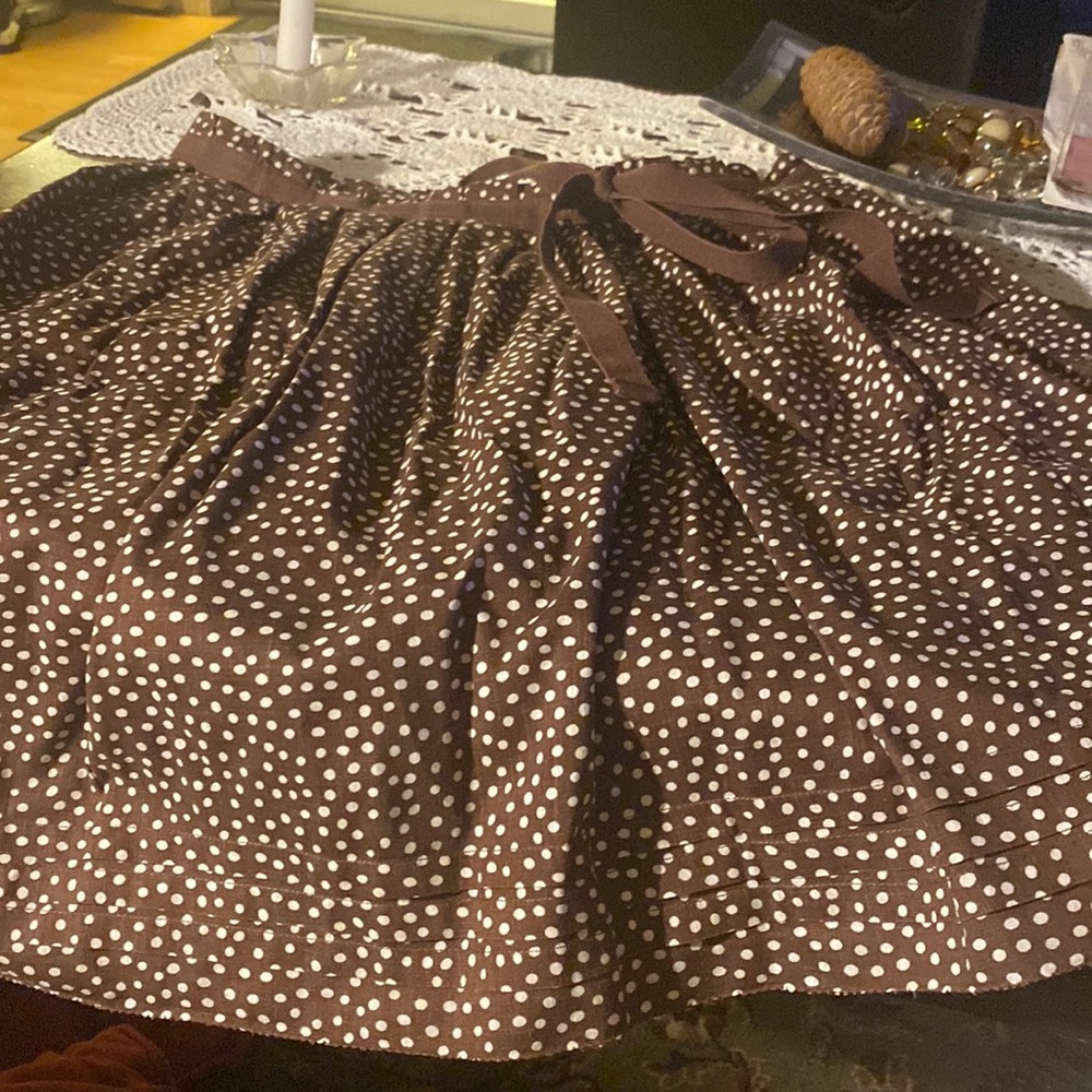 Gap skirt